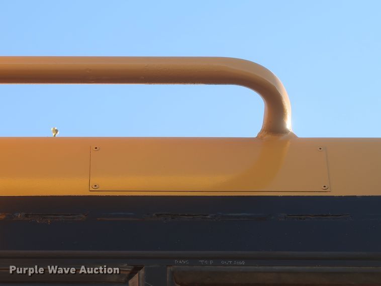 image for item DR6762 1998 Caterpillar D7R  dozer