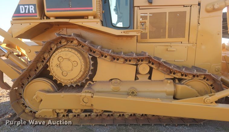 image for item DR6762 1998 Caterpillar D7R  dozer