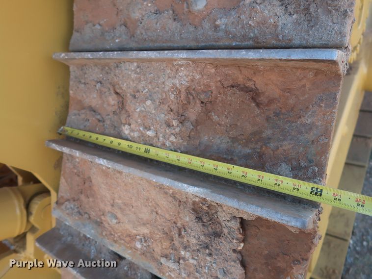 image for item DR6762 1998 Caterpillar D7R  dozer