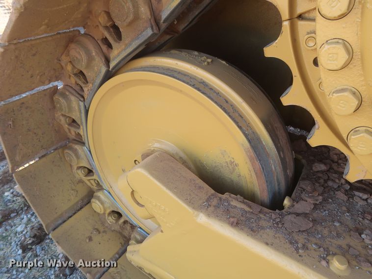 image for item DR6762 1998 Caterpillar D7R  dozer
