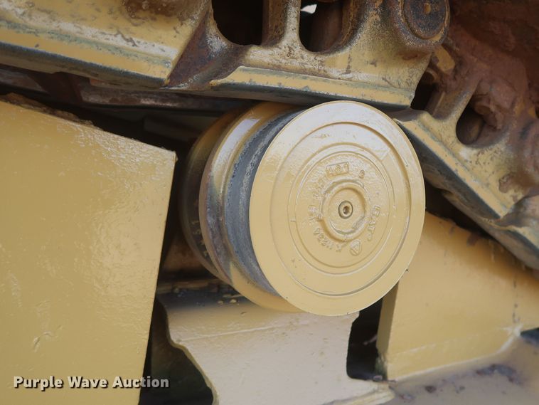 image for item DR6762 1998 Caterpillar D7R  dozer