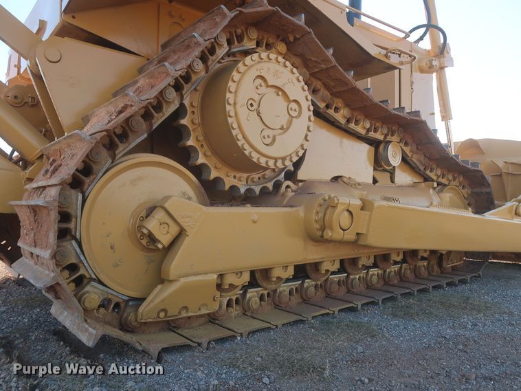 image for item DR6762 1998 Caterpillar D7R  dozer