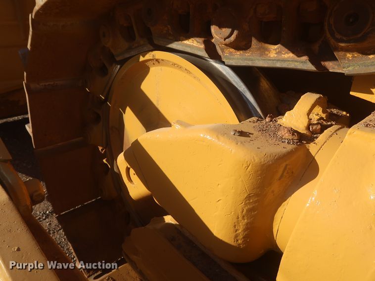 image for item DR6762 1998 Caterpillar D7R  dozer