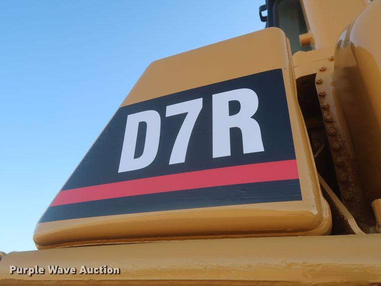 image for item DR6762 1998 Caterpillar D7R  dozer