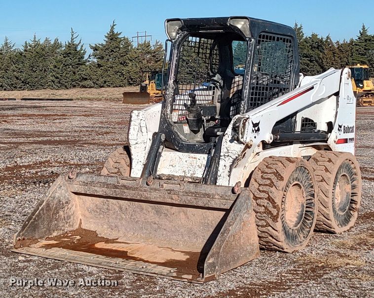 image for item DR6763 2015 Bobcat S630  skid steer loader