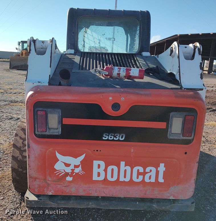 image for item DR6763 2015 Bobcat S630  skid steer loader