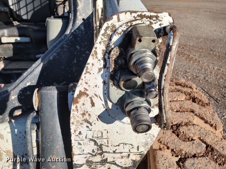 image for item DR6763 2015 Bobcat S630  skid steer loader