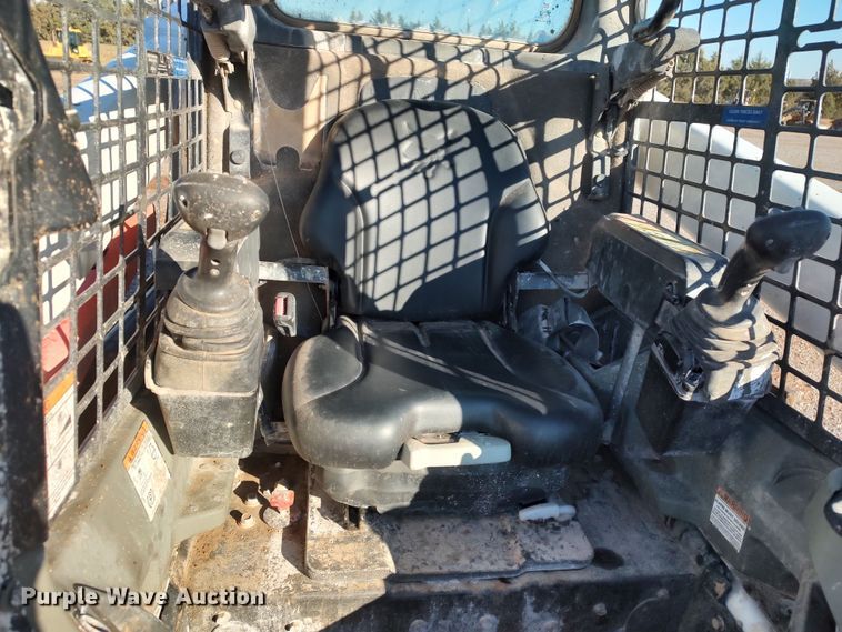 image for item DR6763 2015 Bobcat S630  skid steer loader