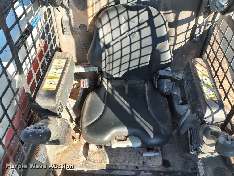 image for item DR6763 2015 Bobcat S630  skid steer loader