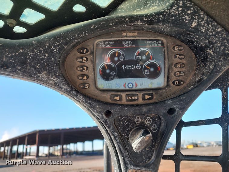 image for item DR6763 2015 Bobcat S630  skid steer loader