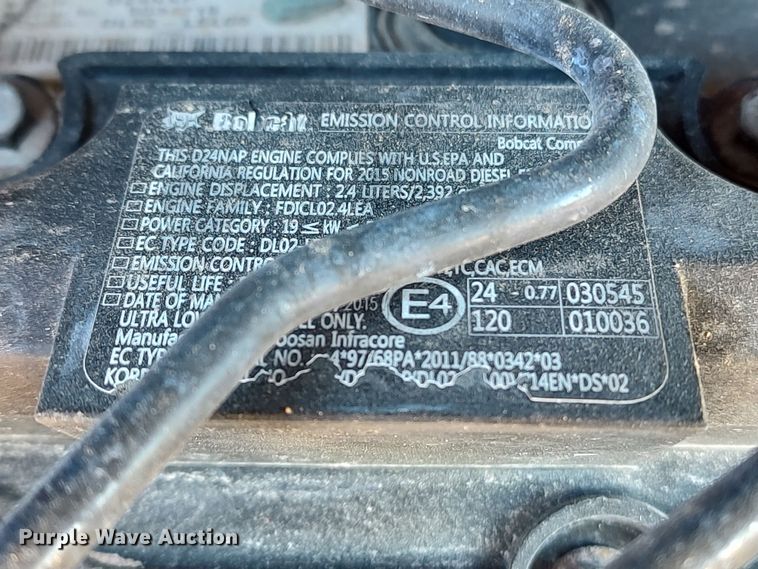 image for item DR6763 2015 Bobcat S630  skid steer loader