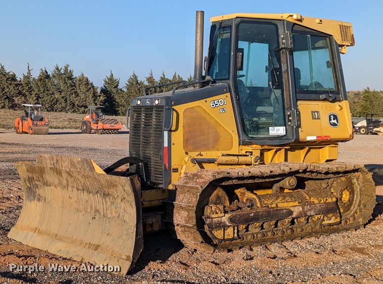 image for item DR6764 2007 John Deere 650J XLT  dozer