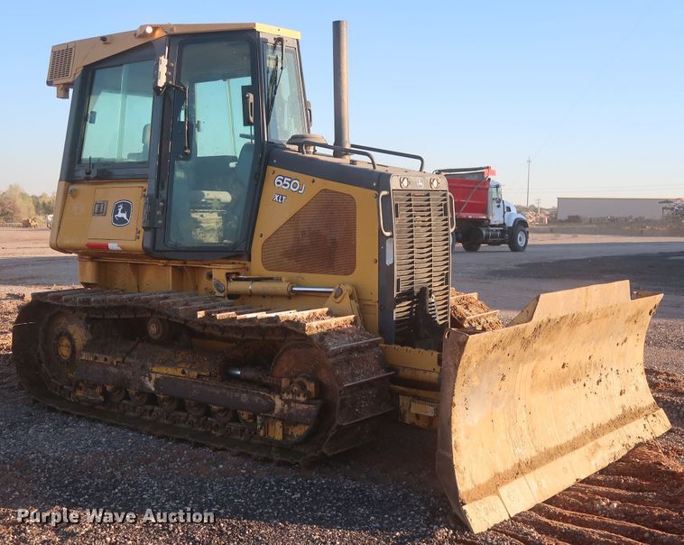 image for item DR6764 2007 John Deere 650J XLT  dozer