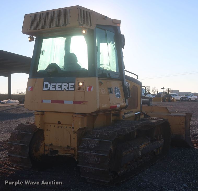 image for item DR6764 2007 John Deere 650J XLT  dozer