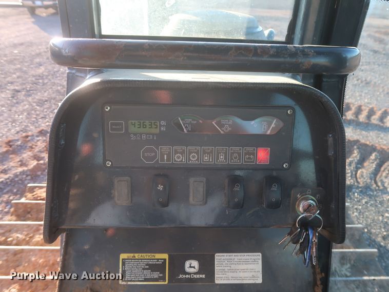 image for item DR6764 2007 John Deere 650J XLT  dozer