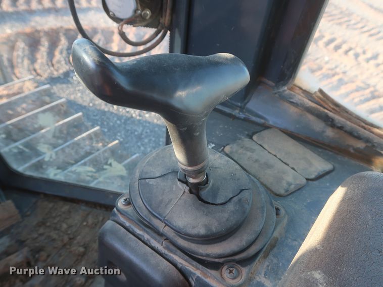 image for item DR6764 2007 John Deere 650J XLT  dozer