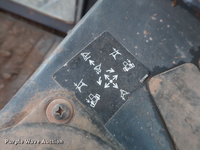 image for item DR6764 2007 John Deere 650J XLT  dozer