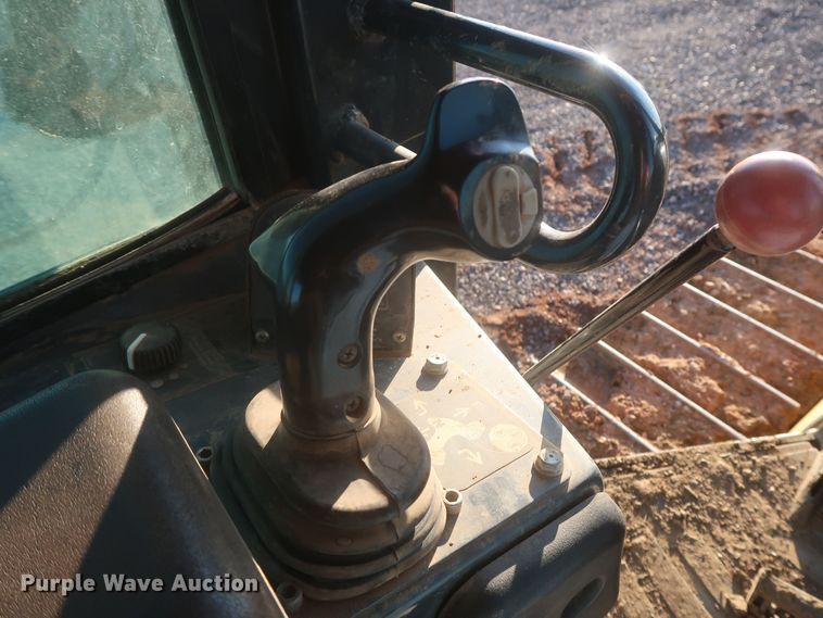 image for item DR6764 2007 John Deere 650J XLT  dozer