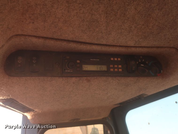 image for item DR6764 2007 John Deere 650J XLT  dozer