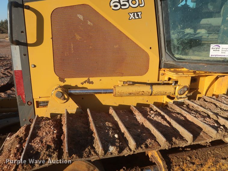 image for item DR6764 2007 John Deere 650J XLT  dozer