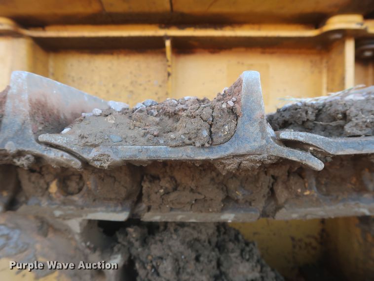 image for item DR6764 2007 John Deere 650J XLT  dozer