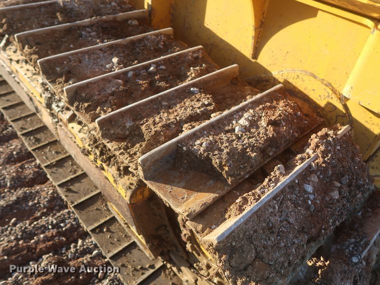 image for item DR6764 2007 John Deere 650J XLT  dozer