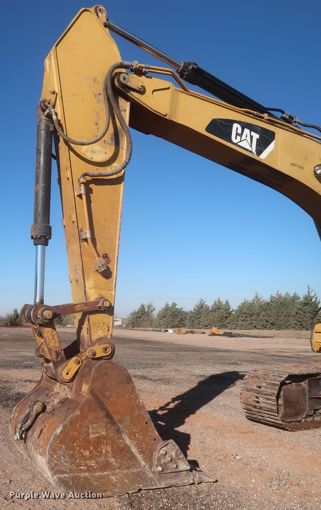 image for item DR6768 2008 Caterpillar 330D L  excavator