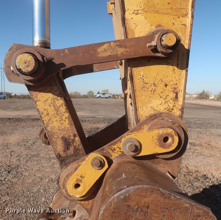 image for item DR6768 2008 Caterpillar 330D L  excavator