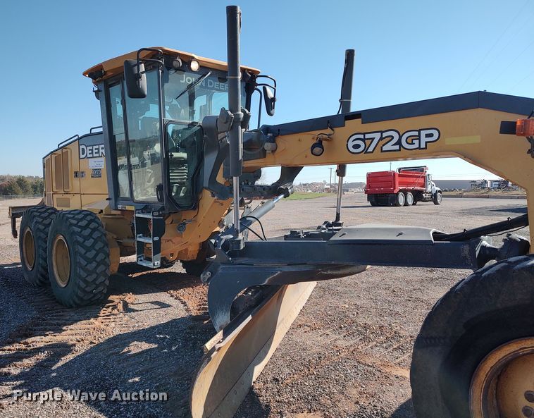 image for item DR6774 2012 John Deere 672G  motor grader
