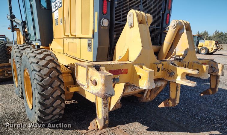 image for item DR6774 2012 John Deere 672G  motor grader