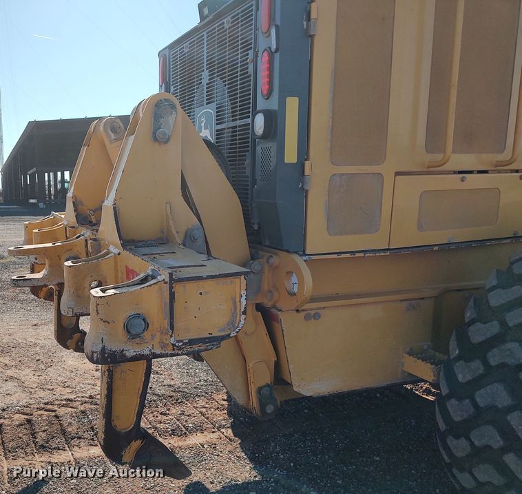 image for item DR6774 2012 John Deere 672G  motor grader