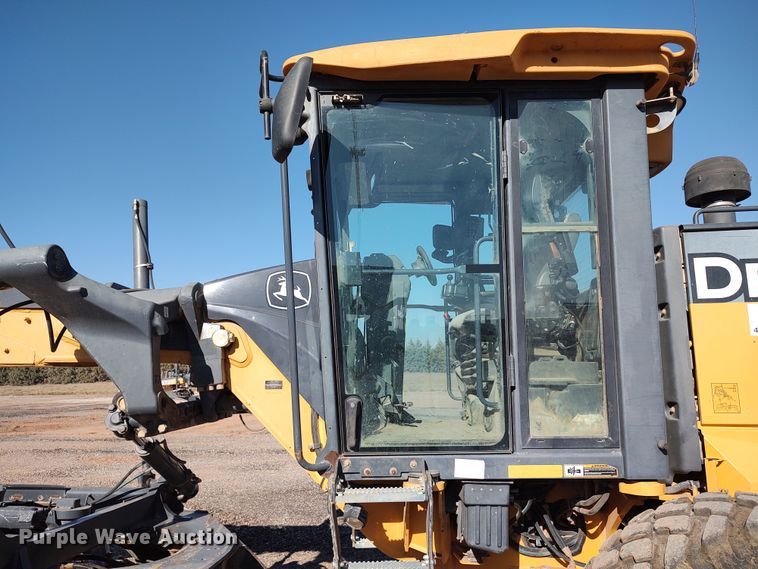 image for item DR6774 2012 John Deere 672G  motor grader