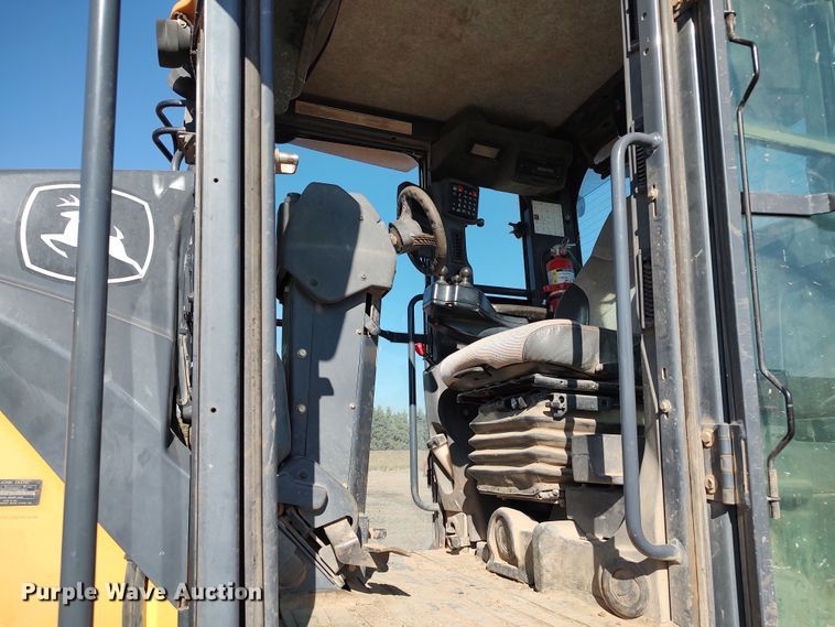 image for item DR6774 2012 John Deere 672G  motor grader