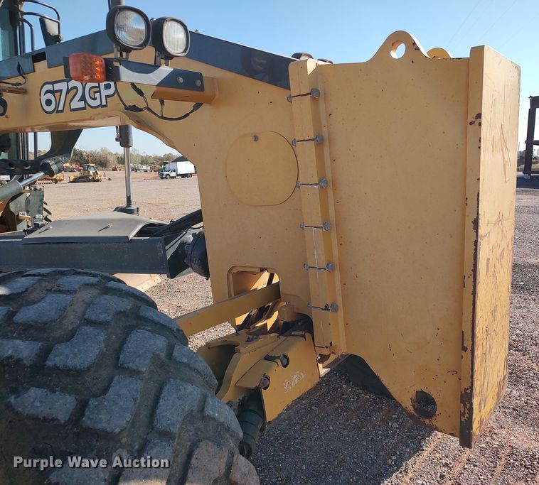 image for item DR6774 2012 John Deere 672G  motor grader