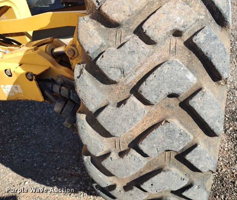 image for item DR6774 2012 John Deere 672G  motor grader