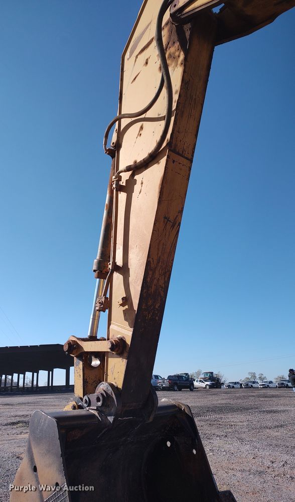 image for item DR6775 2007 Caterpillar 330D L  excavator