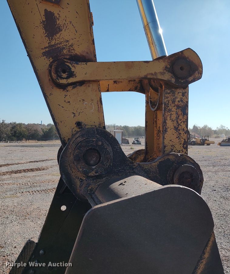 image for item DR6775 2007 Caterpillar 330D L  excavator