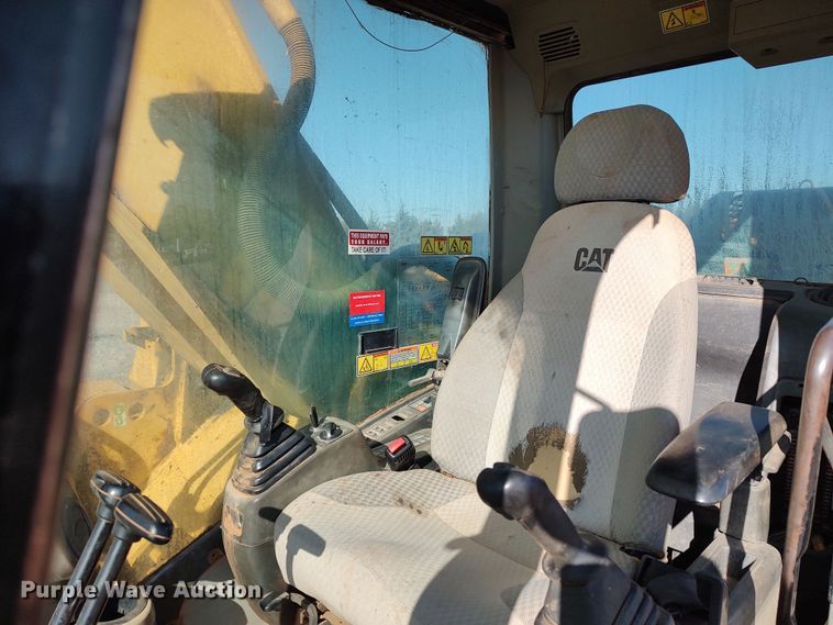 image for item DR6775 2007 Caterpillar 330D L  excavator