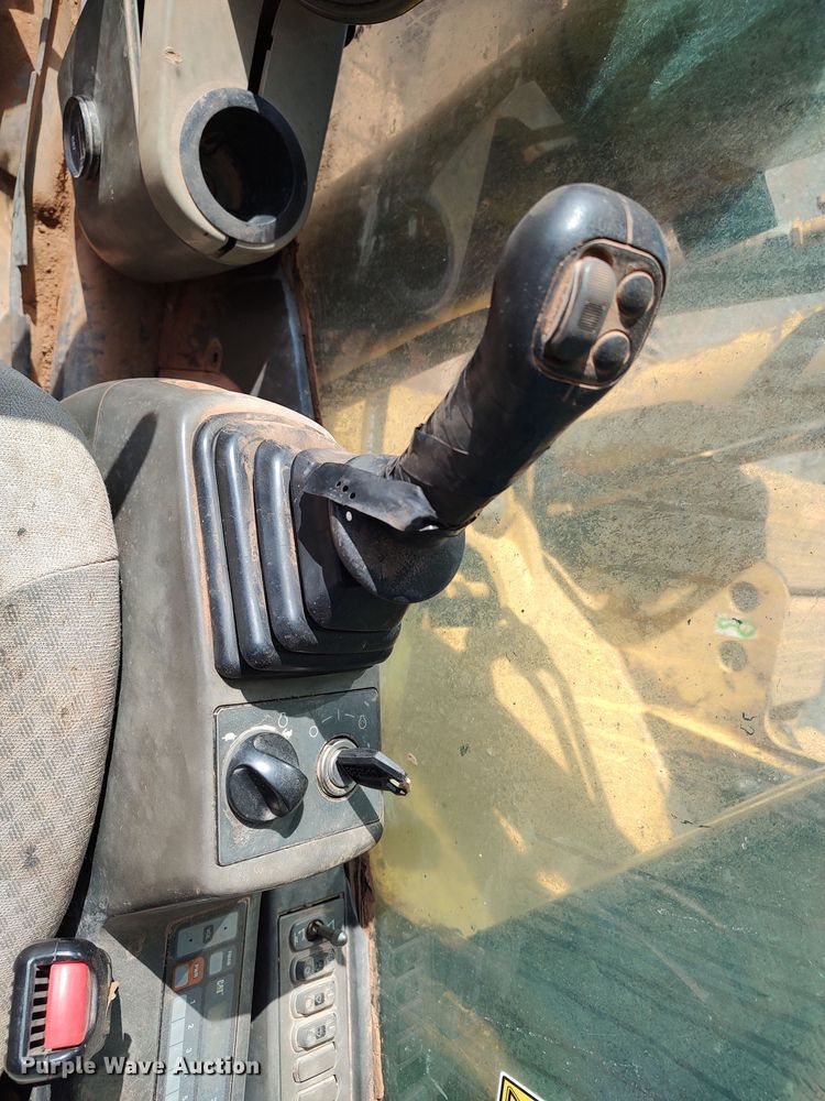 image for item DR6775 2007 Caterpillar 330D L  excavator