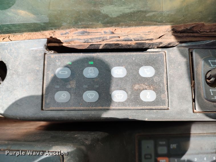 image for item DR6775 2007 Caterpillar 330D L  excavator