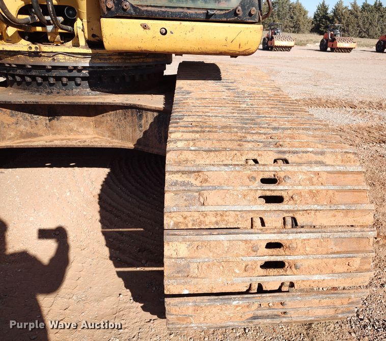 image for item DR6775 2007 Caterpillar 330D L  excavator