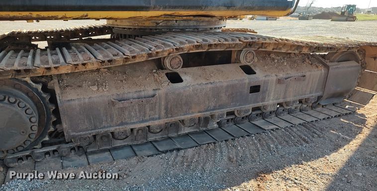 image for item DR6775 2007 Caterpillar 330D L  excavator