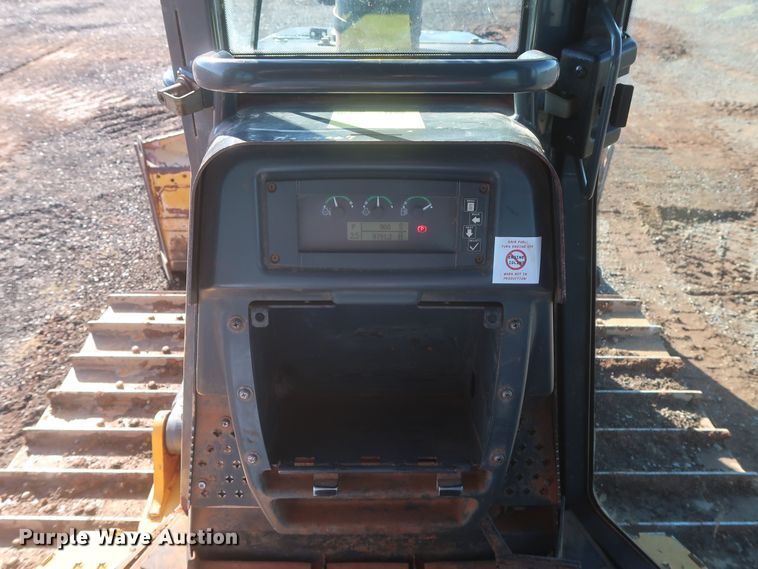 image for item DR6778 2013 John Deere 700K  dozer