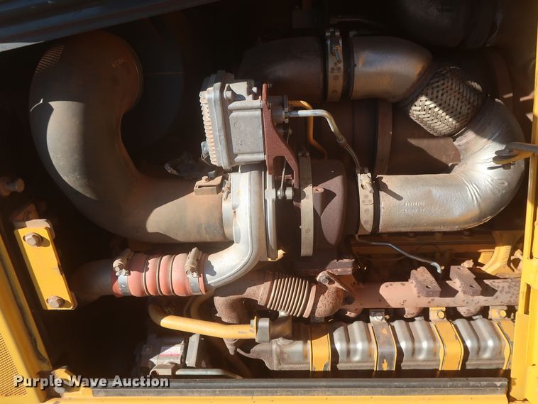 image for item DR6778 2013 John Deere 700K  dozer