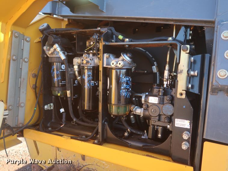 image for item DR6778 2013 John Deere 700K  dozer