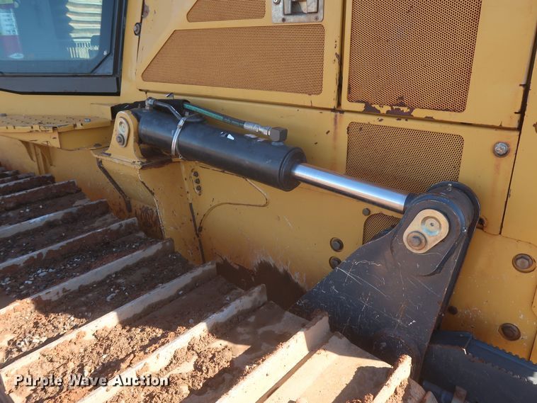 image for item DR6778 2013 John Deere 700K  dozer