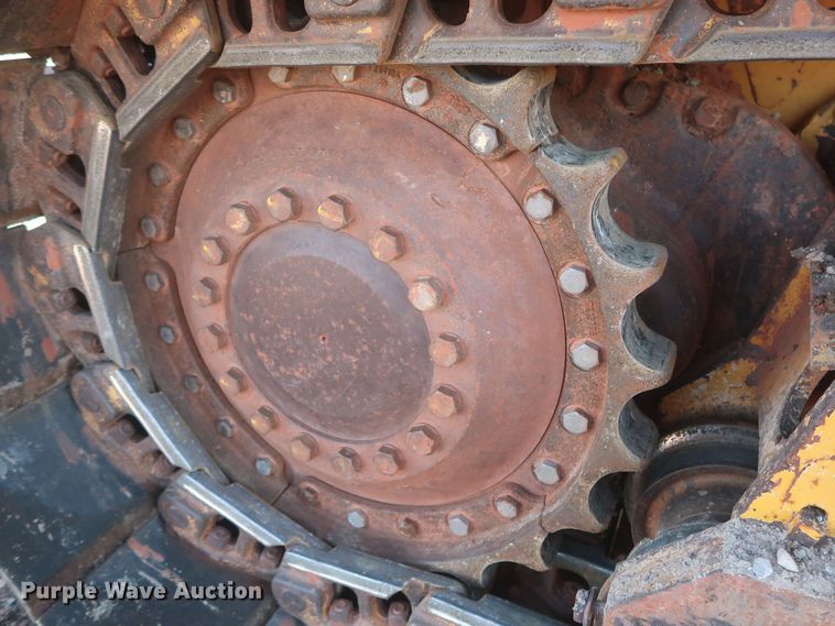 image for item DR6778 2013 John Deere 700K  dozer