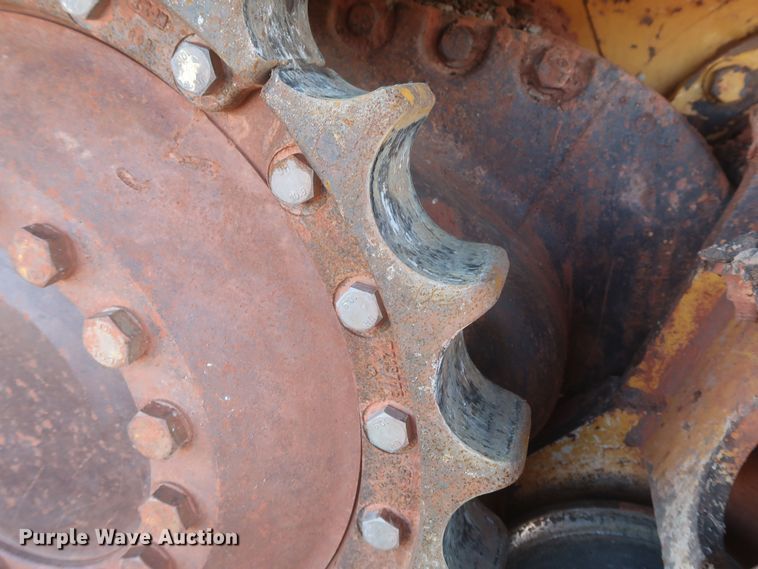 image for item DR6778 2013 John Deere 700K  dozer