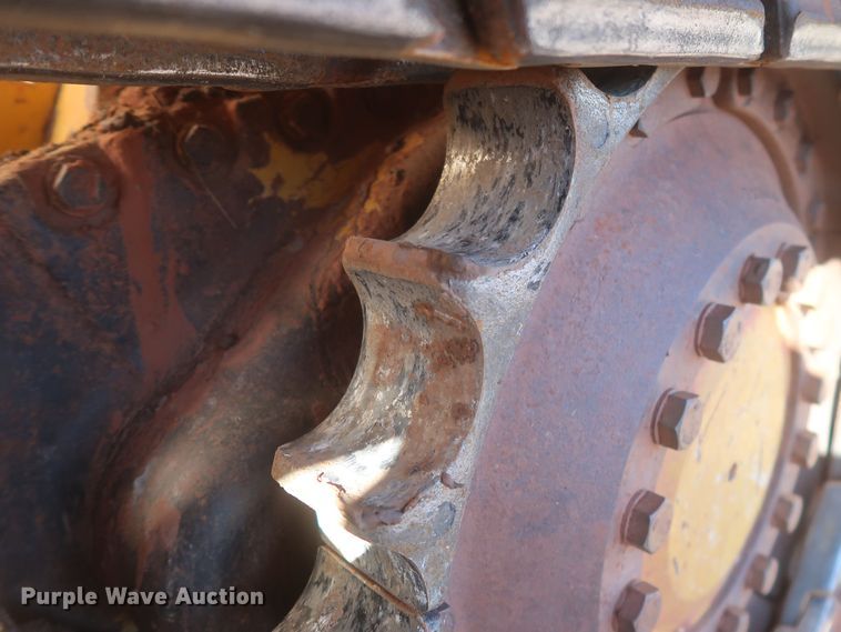 image for item DR6778 2013 John Deere 700K  dozer