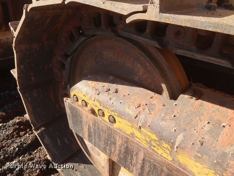 image for item DR6778 2013 John Deere 700K  dozer